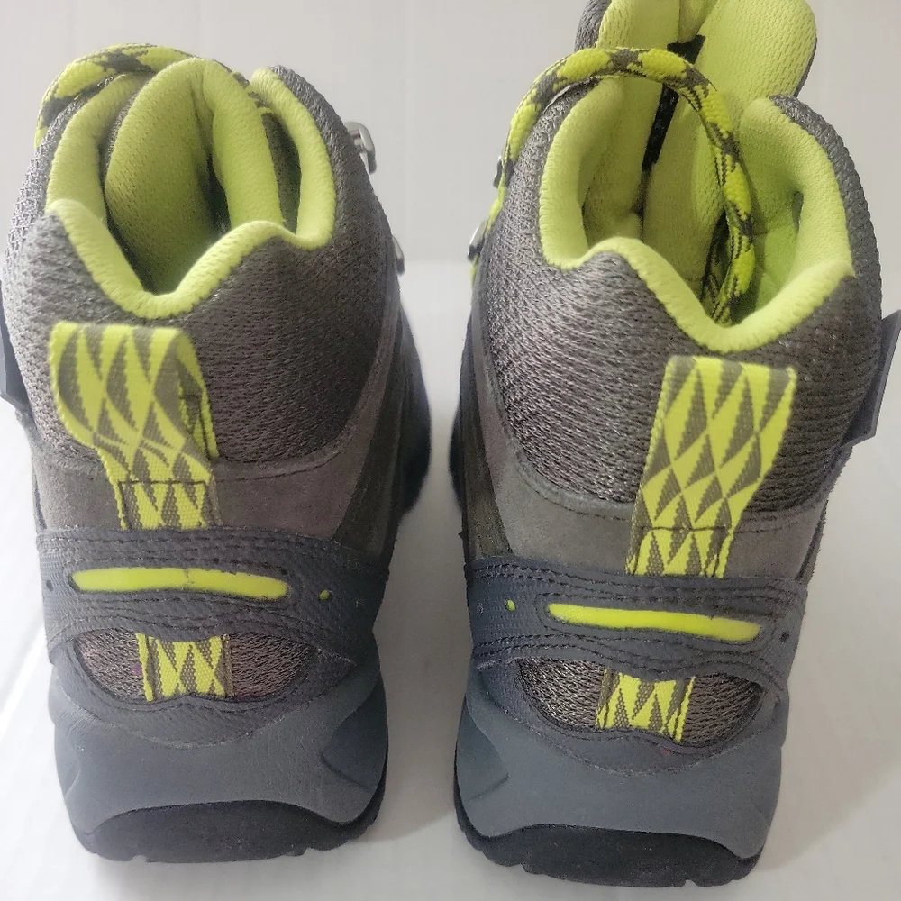 L.L. Bean Tek‎ 2.5 Boots Water Proof Hicking Trail Suede Size 2 Green 286156.